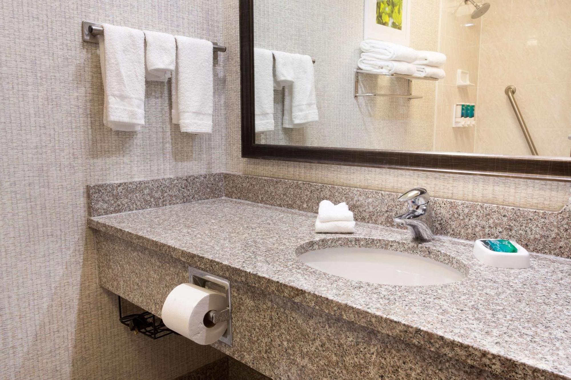 Drury Inn & Suites Dayton North Eksteriør billede